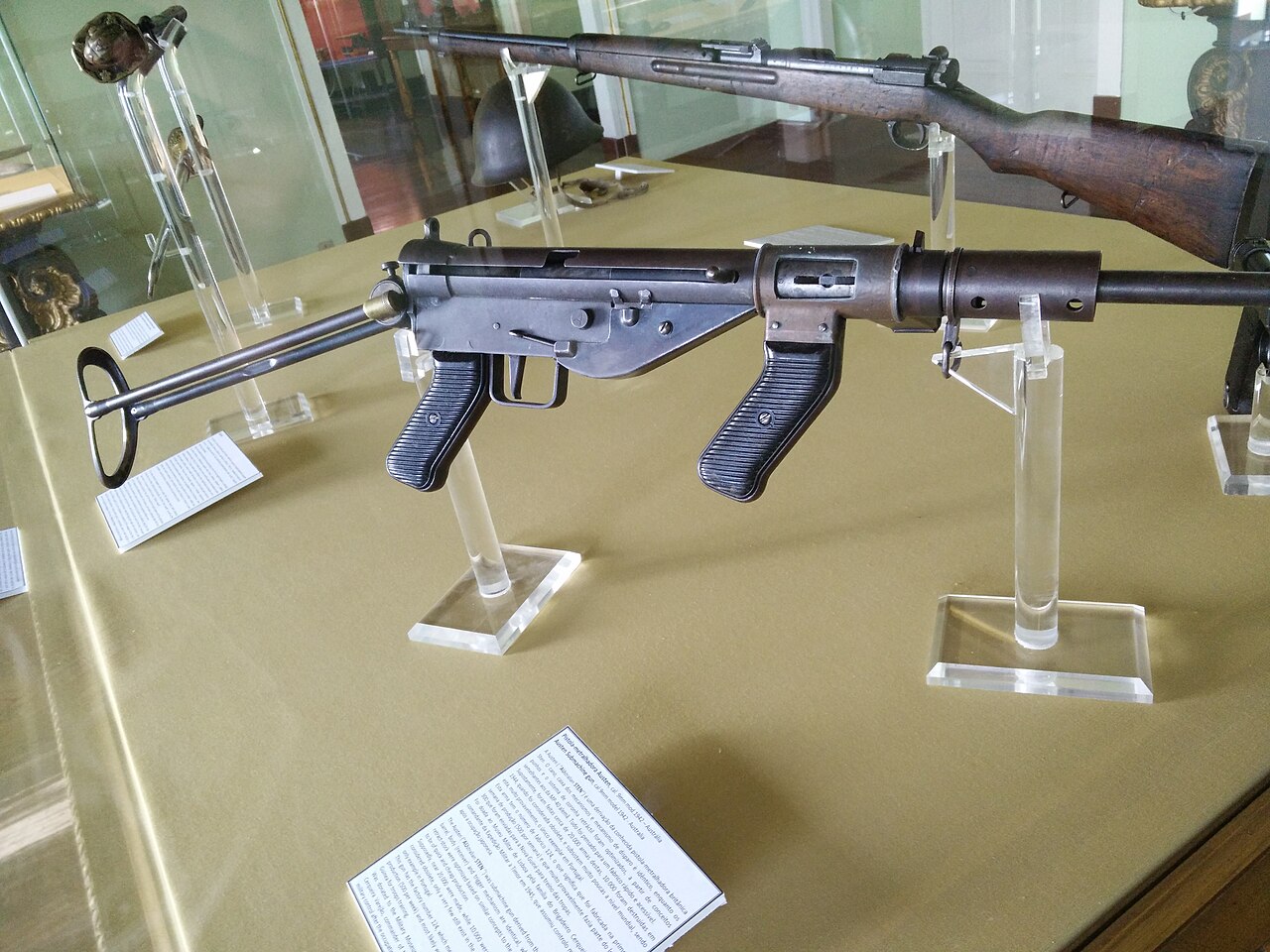 Austen submachine gun Technical Specifications and Dimensions