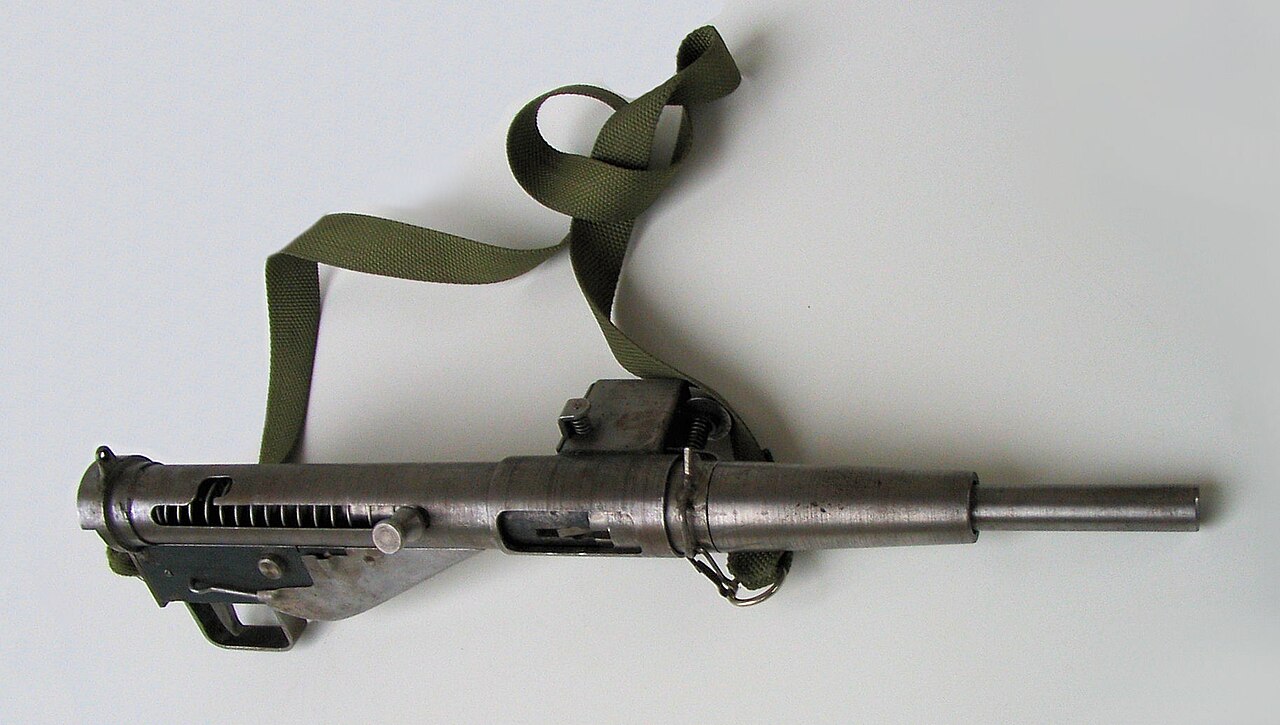 KIS (weapon) Technical Specifications and Dimensions