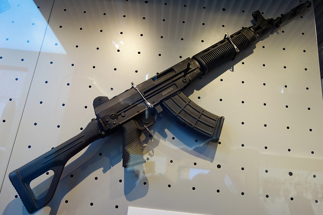 QBZ-03 Technical Specifications and Dimensions