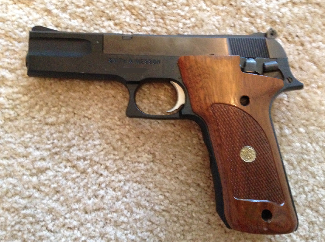 Smith & Wesson Model 422 Technical Specifications and Dimensions