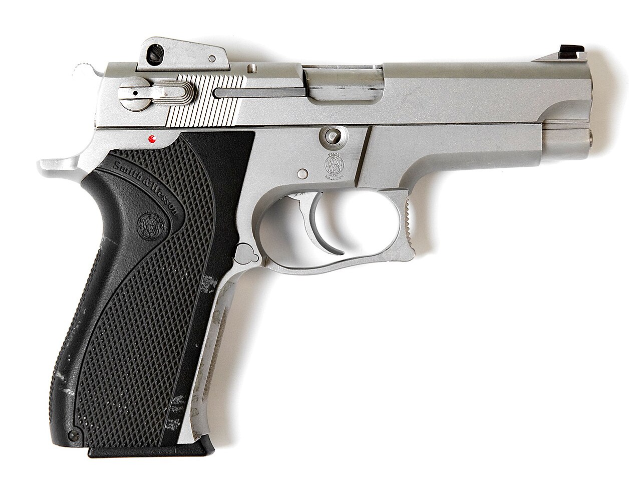 Smith & Wesson Model 5906 Technical Specifications and Dimensions